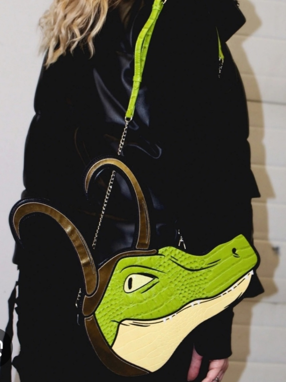 Cakeworthy Alligator Loki Crossbody